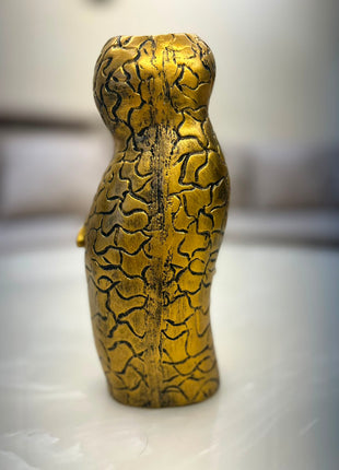 Artistic golden flower vase for living room and bedroom decoration 