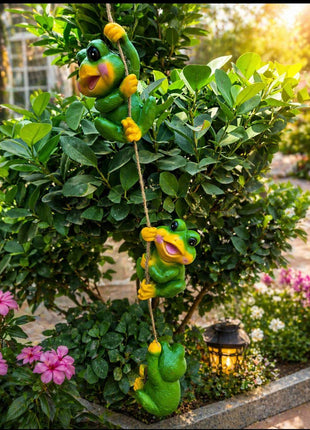 Cute Frog Climbing Garden Decor | Hanging Frog Rope Statue for Outdoor & Balcony Decoration - Pctkart