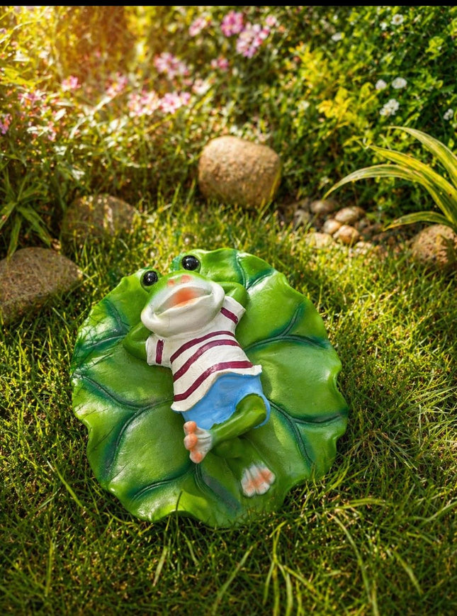 Cute Frog on Leaf Garden Decor | Relaxing Frog Statue for Outdoor, Balcony & Plant Decoration - Pctkart