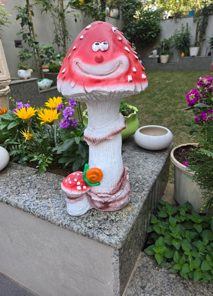 Pctkart Smiling Mushroom Garden Statue | Outdoor Decor - Pctkart