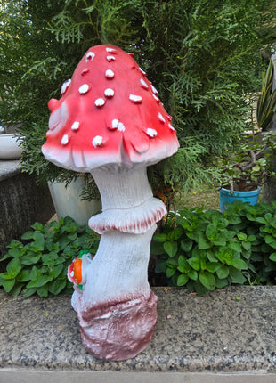 Pctkart Smiling Mushroom Garden Statue | Outdoor Decor - Pctkart
