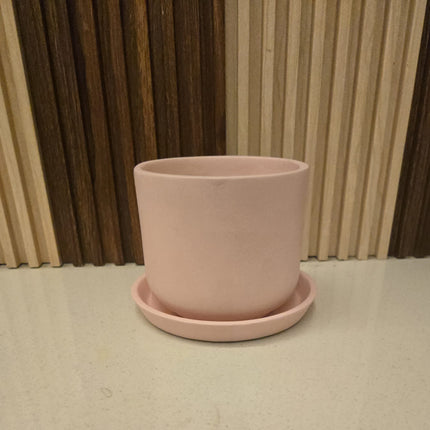 Decorative indoor planter pot with drainage tray