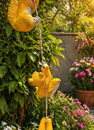 Cute Squirrel Climbing Rope Garden Decor | Hanging Squirrel Statue for Outdoor Balcony & Plant Decoration - Pctkart