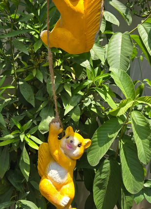 Cute Squirrel Climbing Rope Garden Decor | Hanging Squirrel Statue for Outdoor Balcony & Plant Decoration - Pctkart
